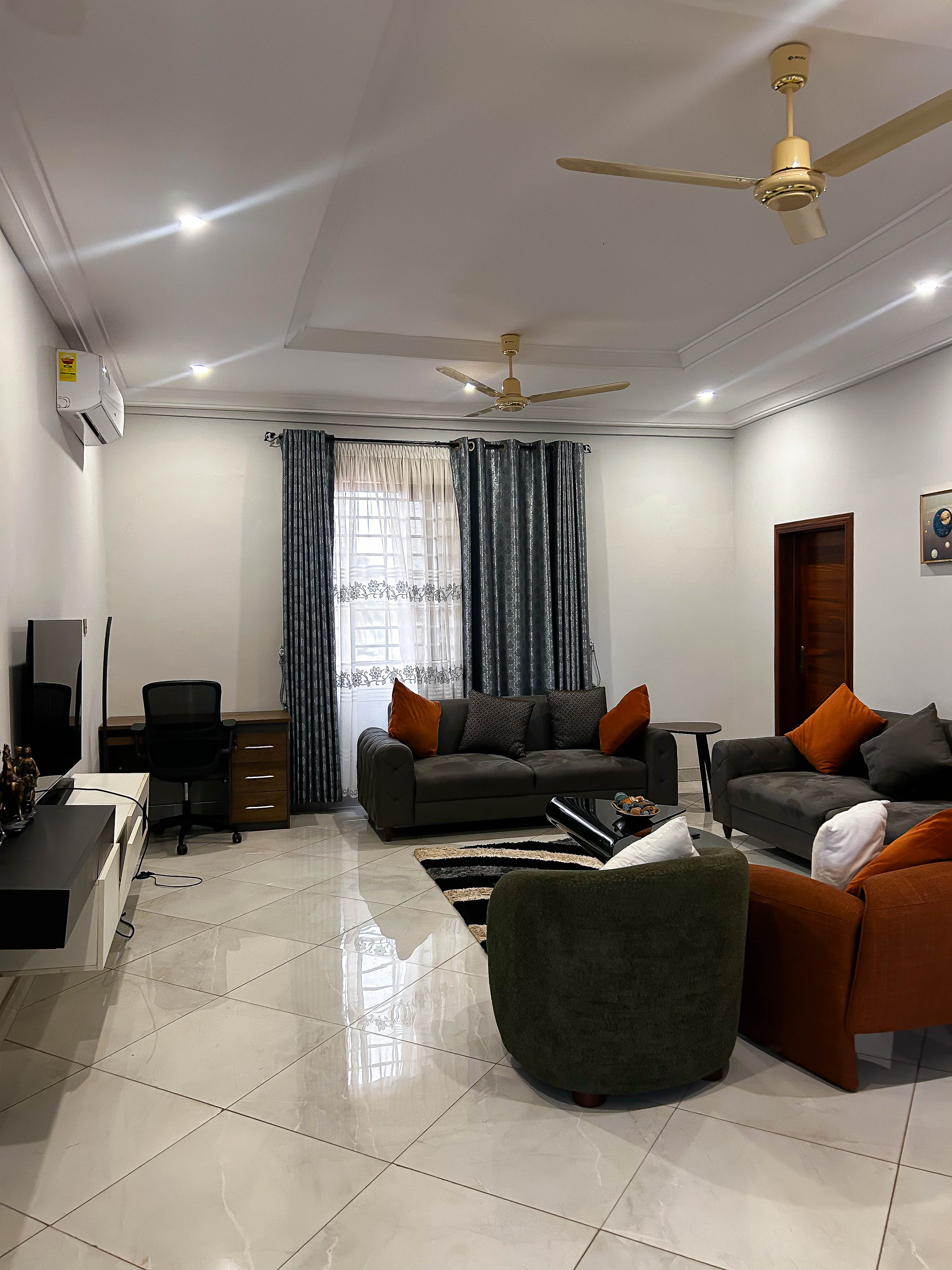 Erock Apartment Features